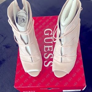 Guess AYANA3 booties